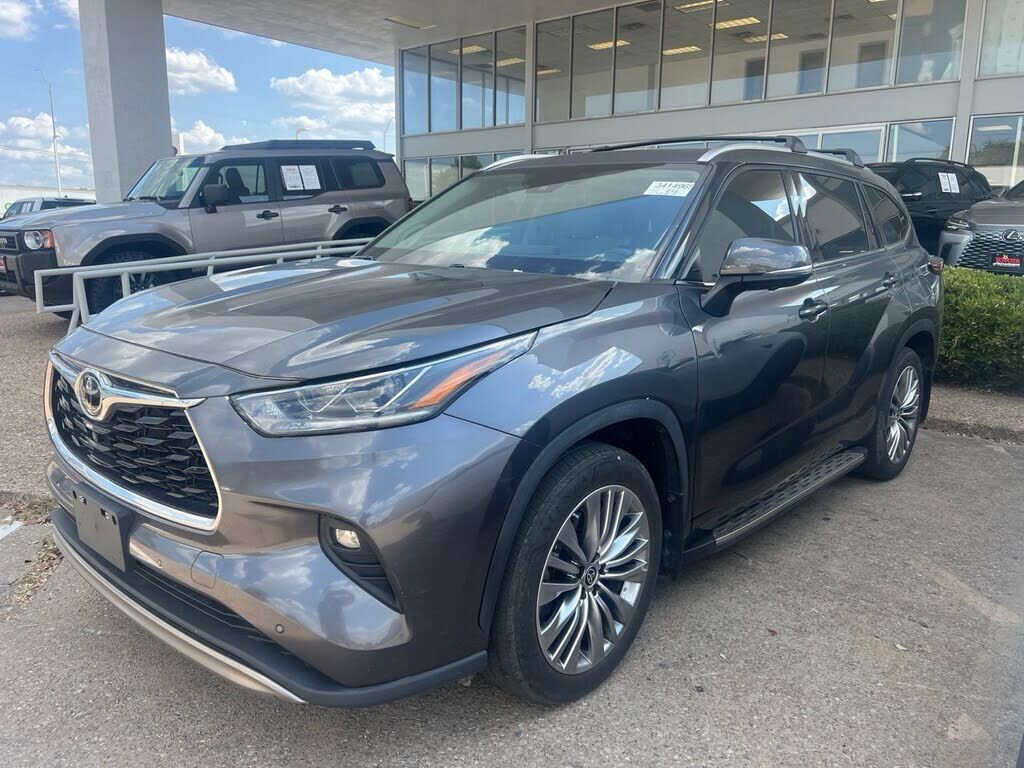 2023 TOYOTA Highlander