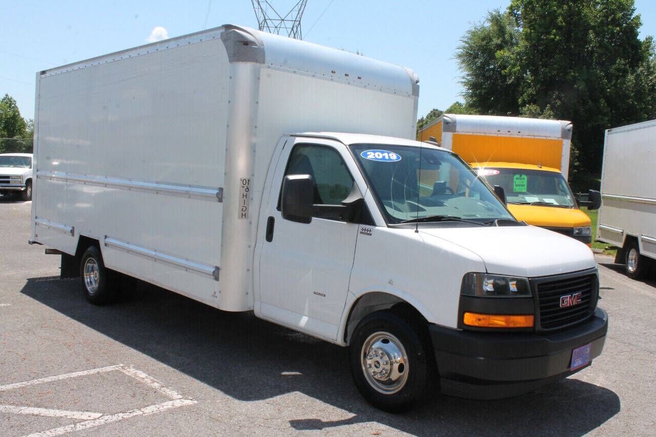 2019 GMC Savana