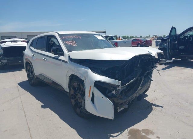 2023 BMW XM