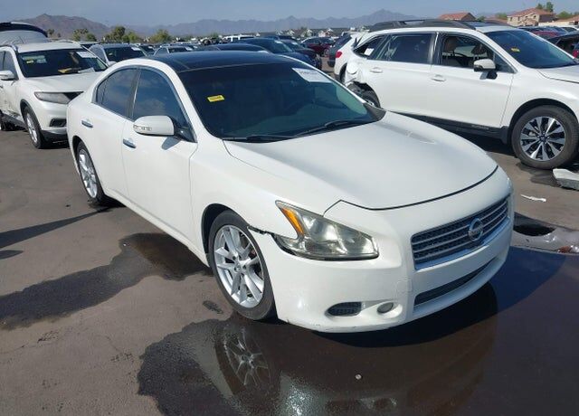 2011 NISSAN Maxima