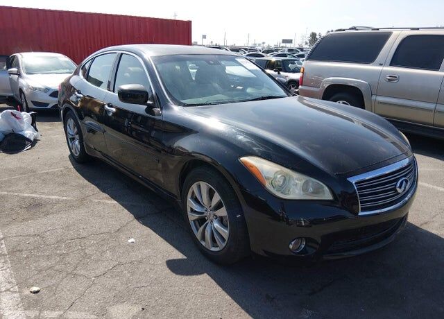2012 INFINITI M37