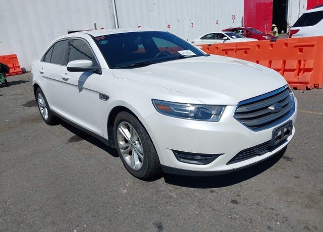 2016 FORD Taurus