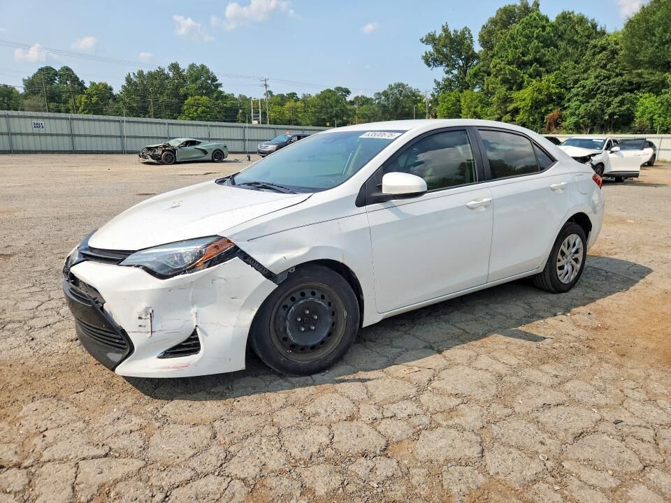 2018 TOYOTA Corolla