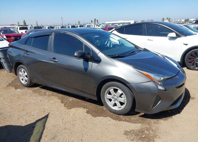2016 TOYOTA PRIUS