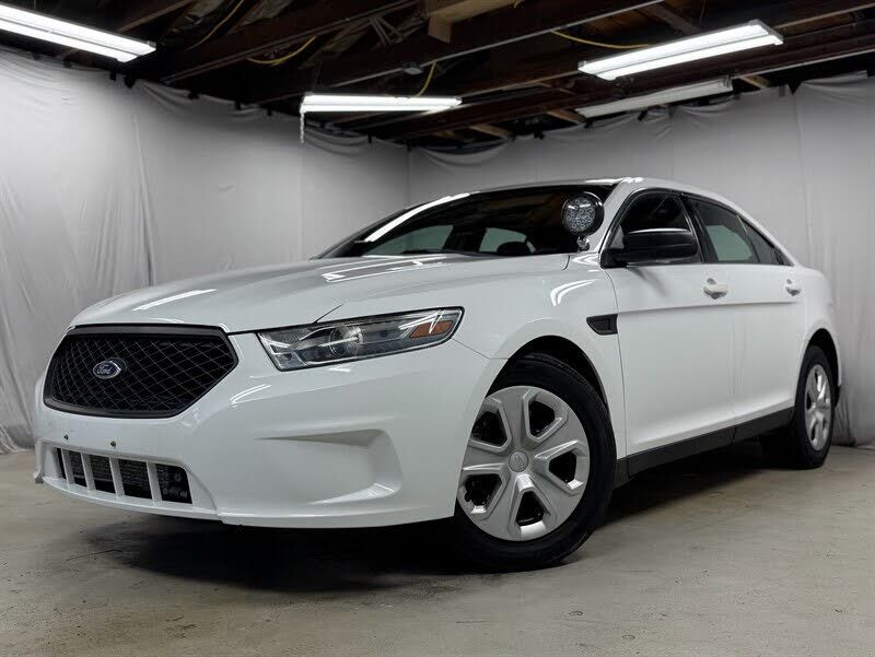 2013 FORD Taurus