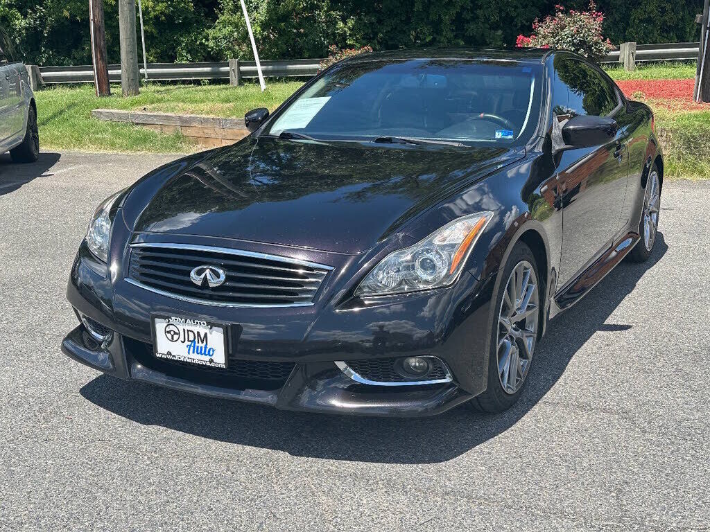 2011 INFINITI G37