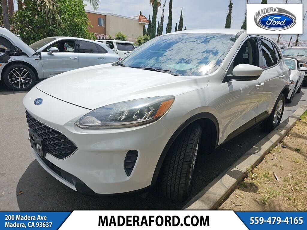2021 FORD Escape