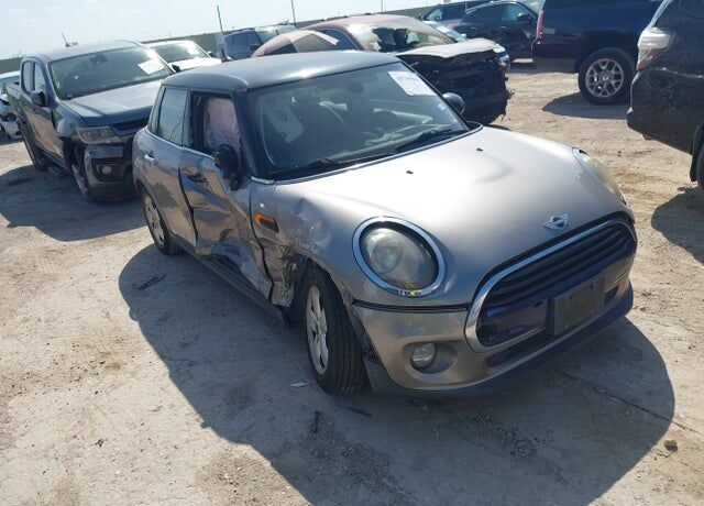 2016 MINI Cooper