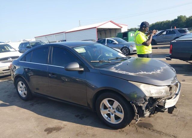 2013 CHEVROLET Cruze