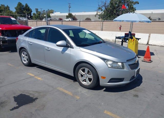 2013 CHEVROLET Cruze