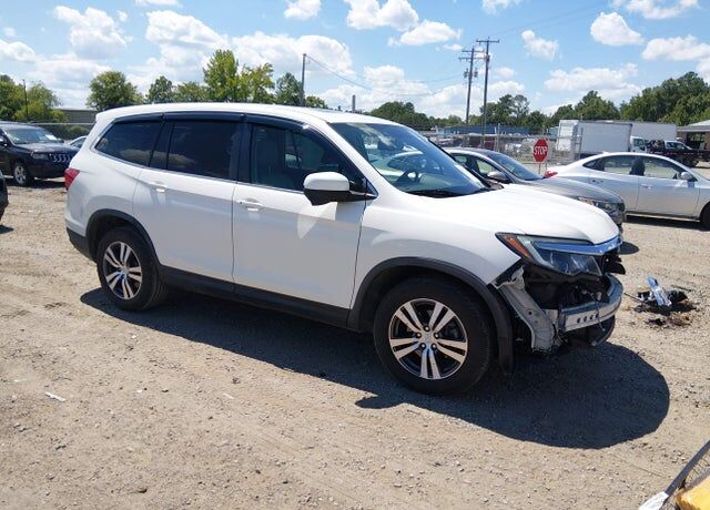 2017 HONDA Pilot