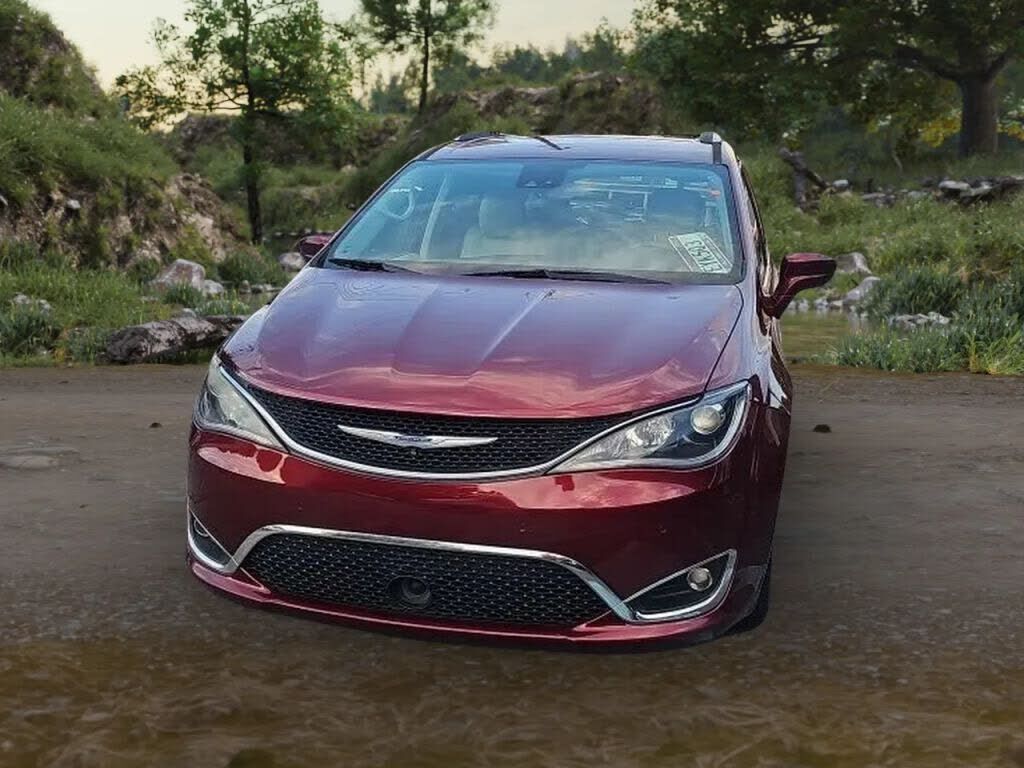 2019 CHRYSLER Pacifica