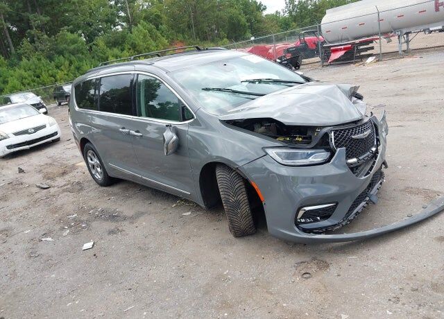 2022 CHRYSLER Pacifica