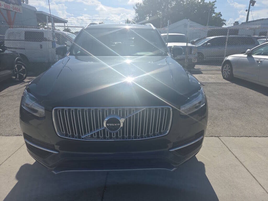 2016 VOLVO XC90