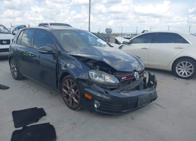 2013 VOLKSWAGEN Golf GTI