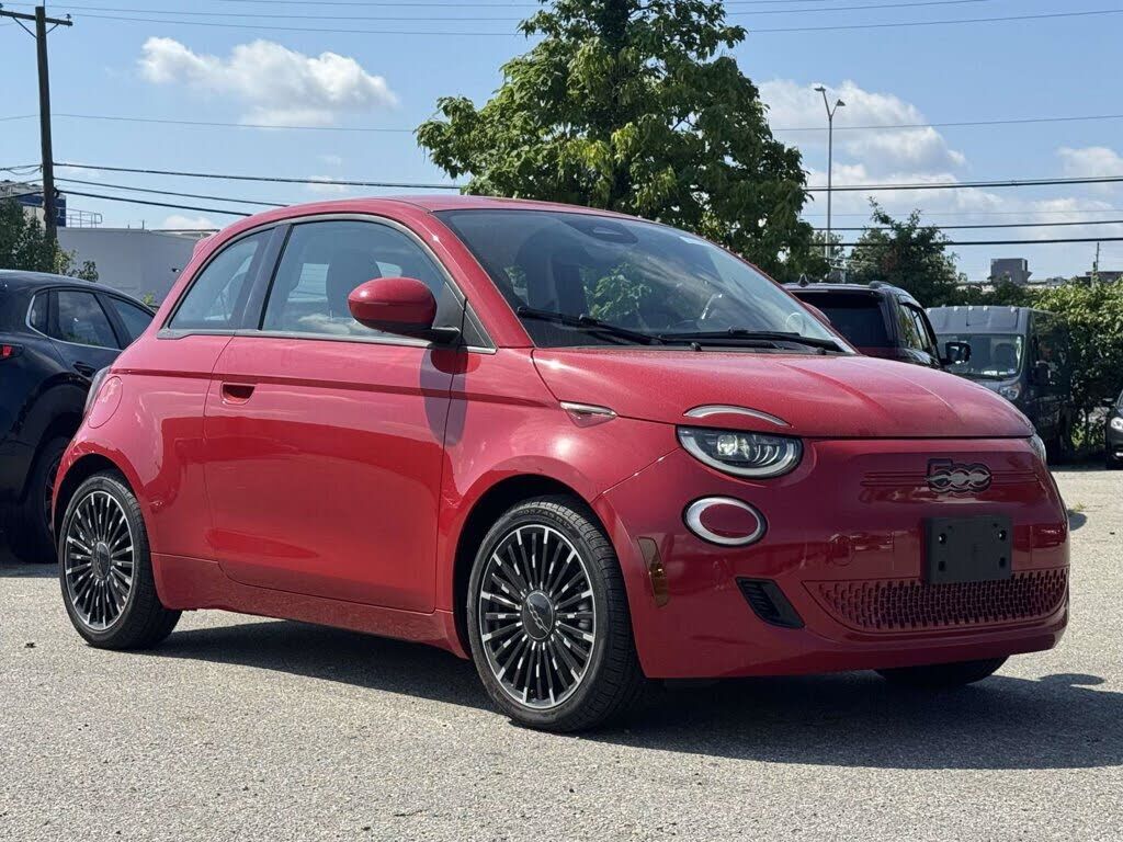 2024 FIAT 500e