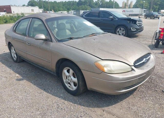 2002 FORD Taurus