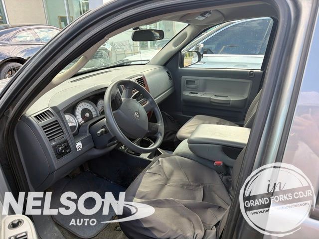 2005 DODGE Dakota