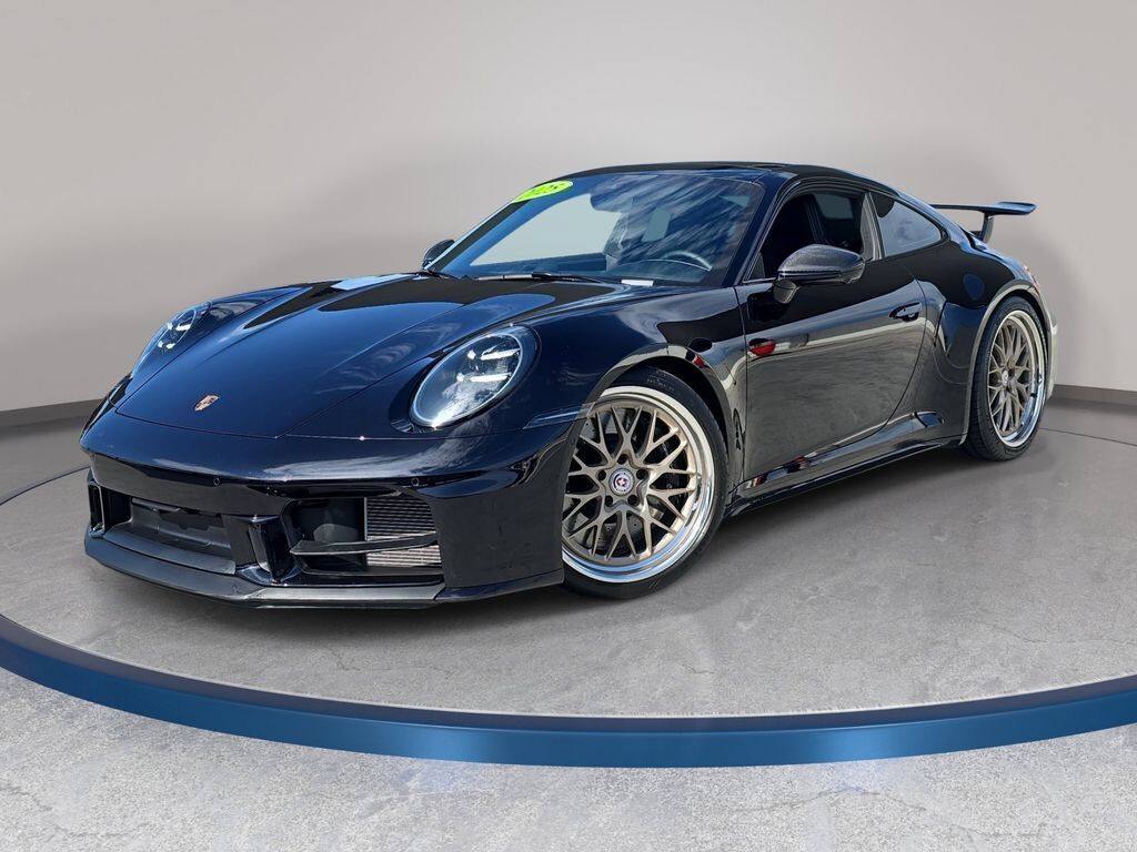 2025 PORSCHE 911
