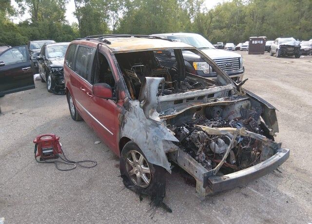 2009 CHRYSLER Town and Country
