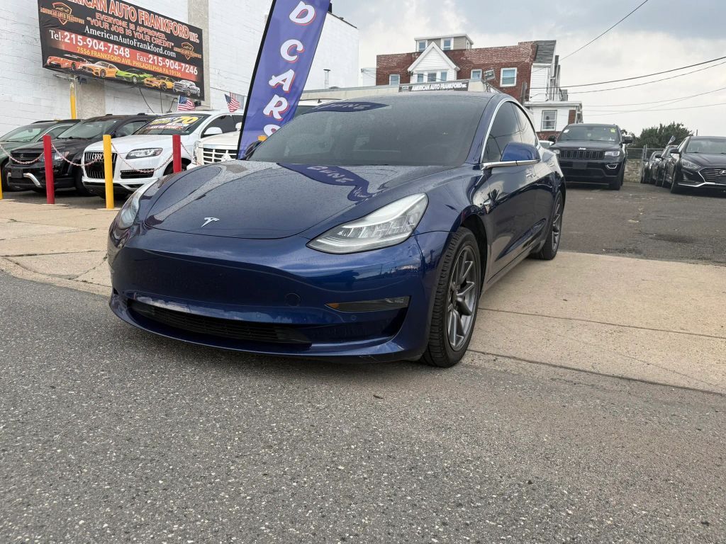 2018 TESLA Model 3