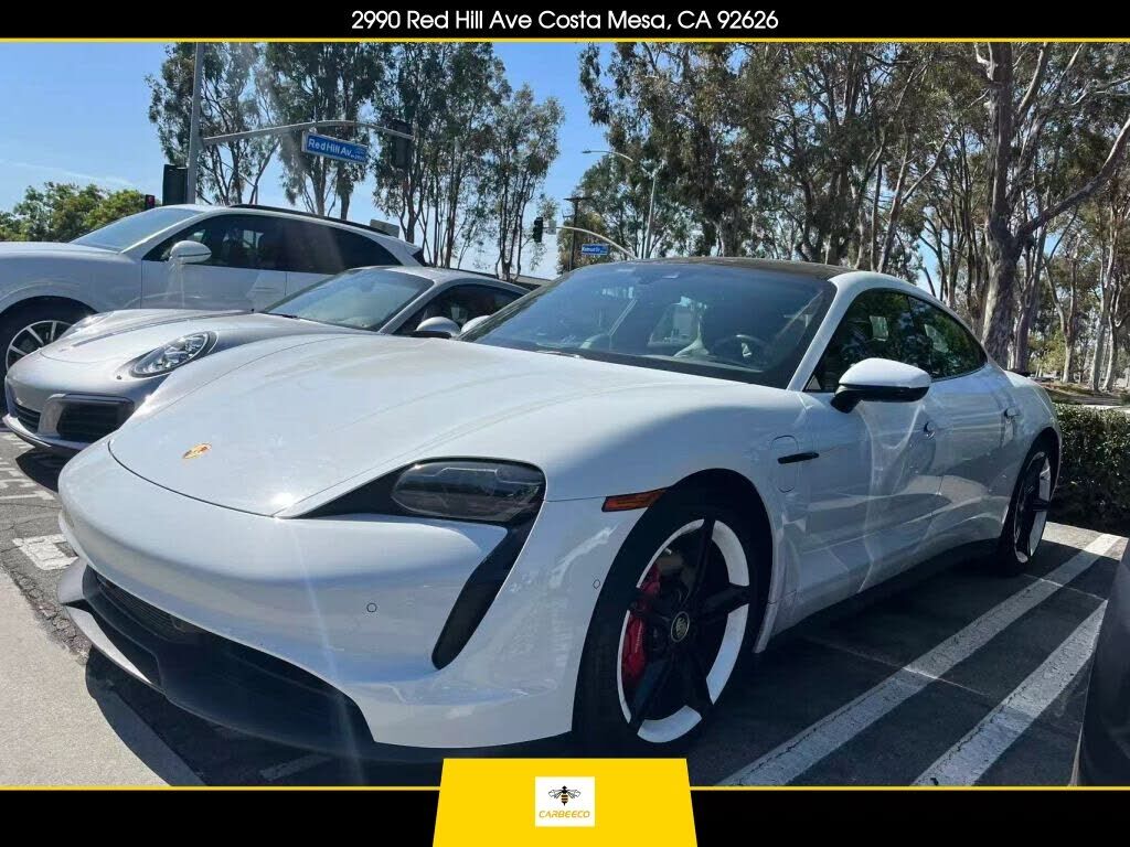 2020 PORSCHE Taycan