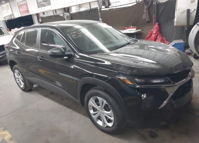 2024 CHEVROLET Trax