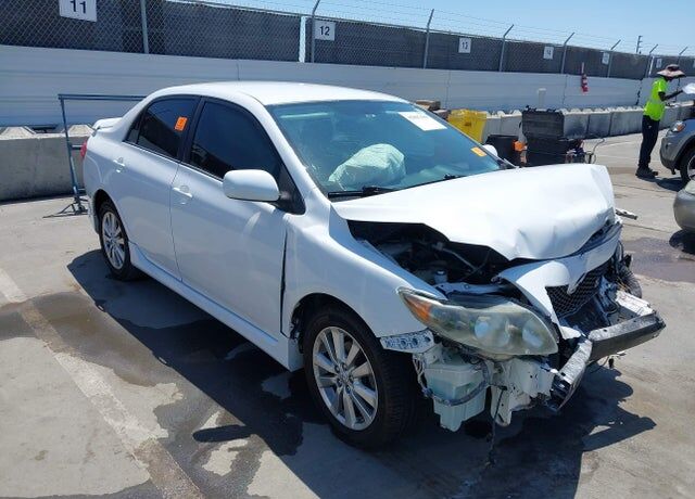 2010 TOYOTA Corolla