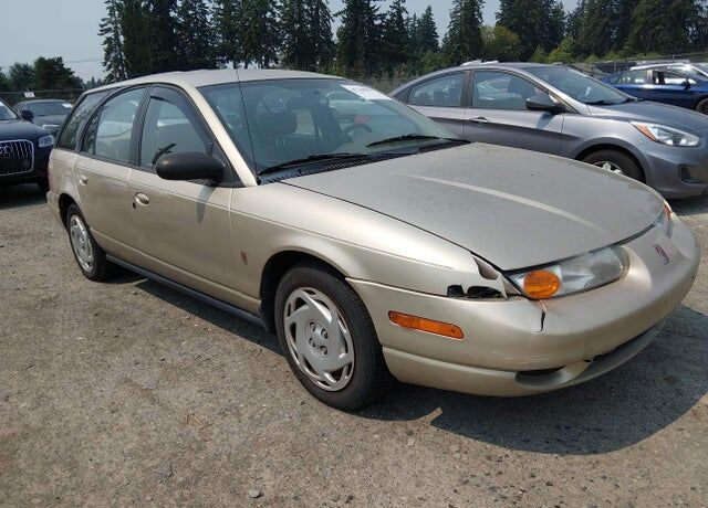 2000 SATURN SW2
