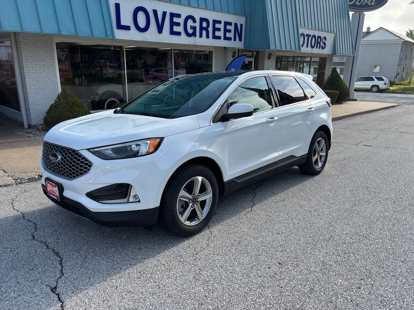 2023 FORD Edge