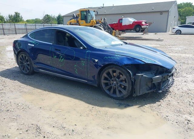 2018 TESLA Model S