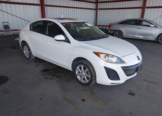 2011 MAZDA Mazda3