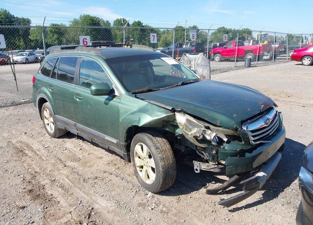 2010 SUBARU Outback
