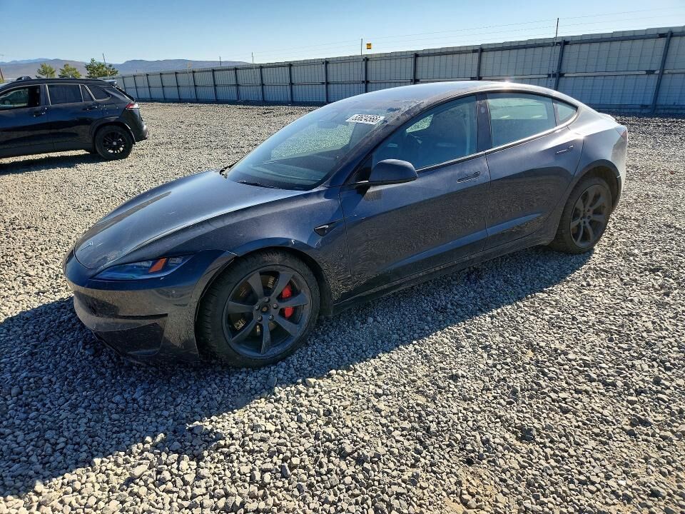 2024 TESLA Model 3