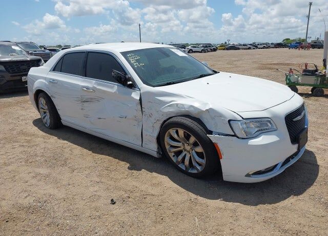 2018 CHRYSLER 300