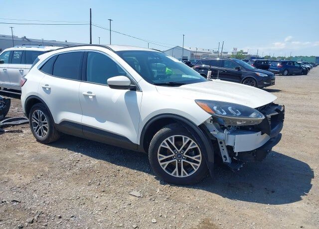 2020 FORD Escape