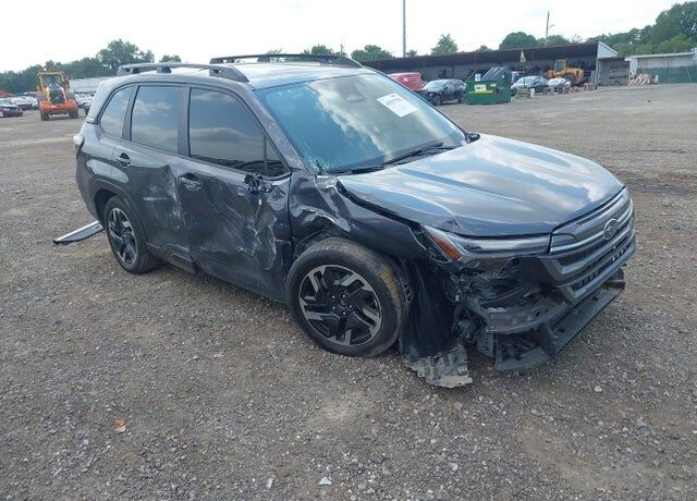 2025 SUBARU Forester