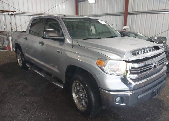 2017 TOYOTA Tundra