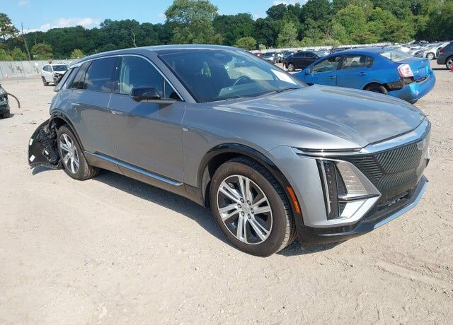 2024 CADILLAC Lyriq