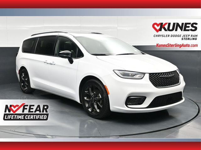 2025 CHRYSLER Pacifica