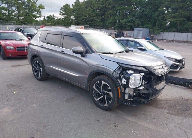 2022 MITSUBISHI Outlander