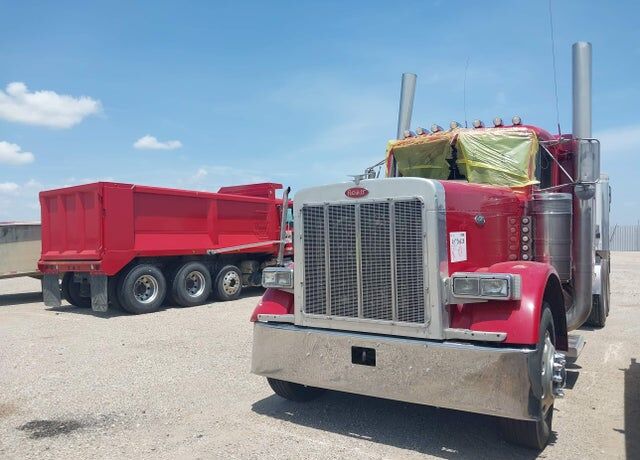 2003 PETERBILT 379