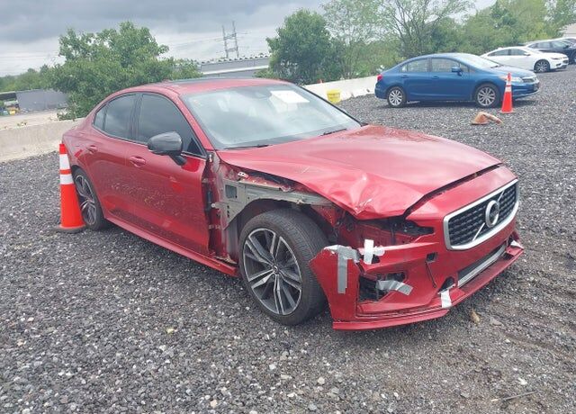 2019 VOLVO S60