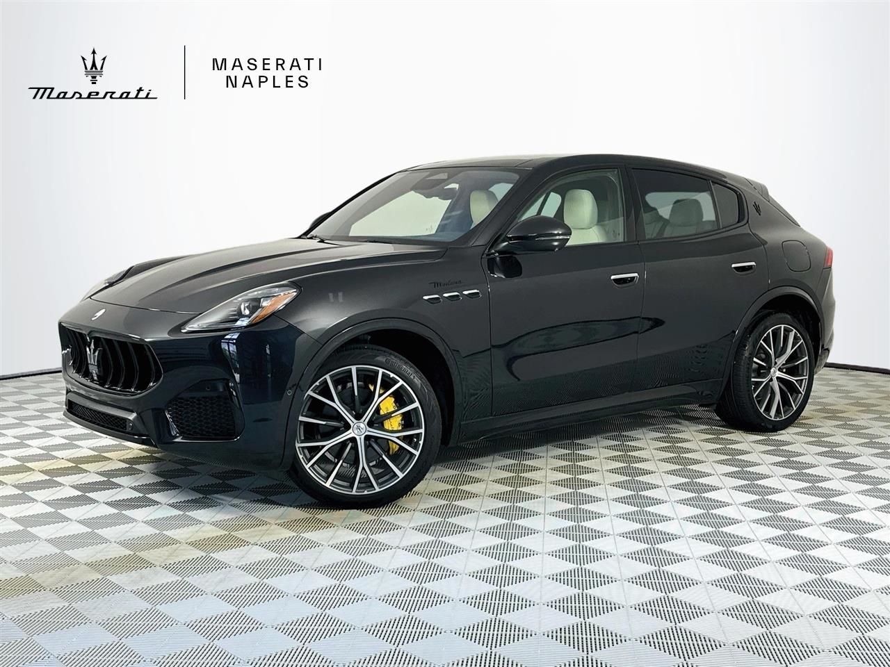 2024 MASERATI Grecale
