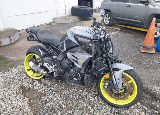 2017 YAMAHA FZ-10