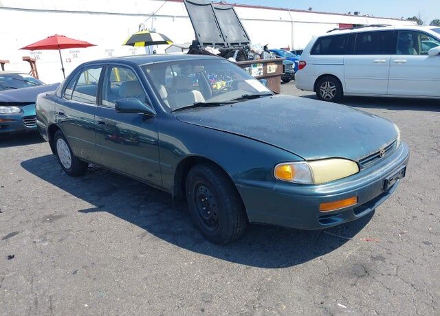 1996 TOYOTA Camry