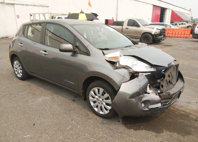 2014 NISSAN Leaf