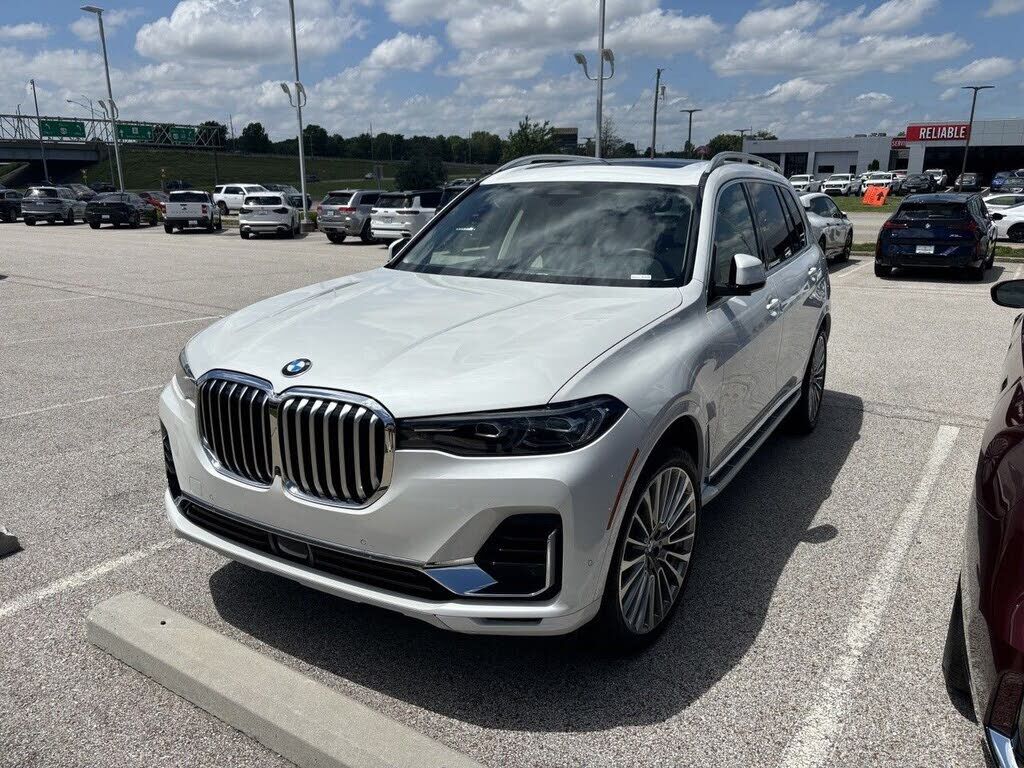2022 BMW X7