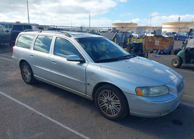 2006 VOLVO V70