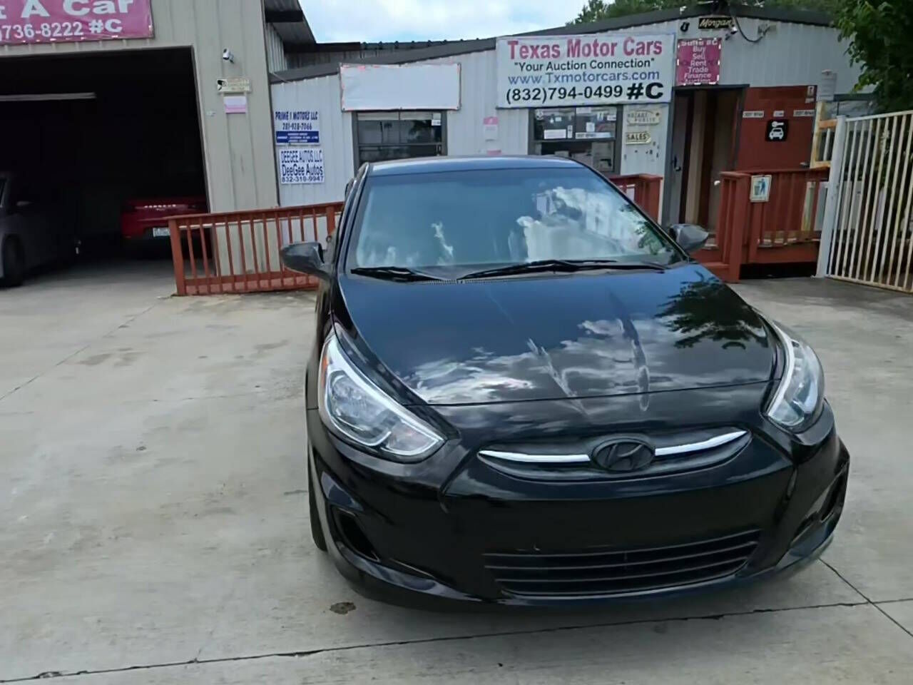 2016 HYUNDAI Accent